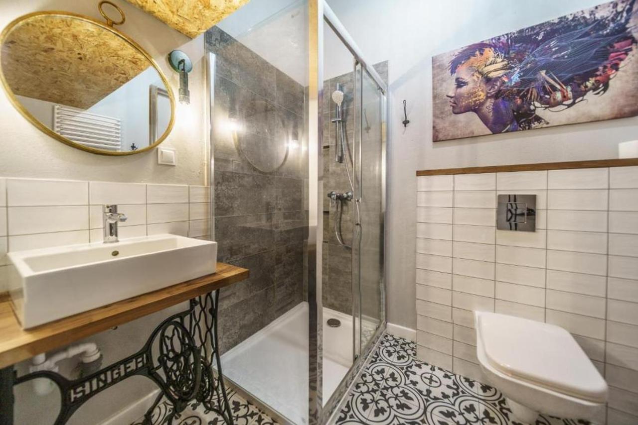 وارسو Cozy And Bright - Golden Apartments - Z14-1A المظهر الخارجي الصورة