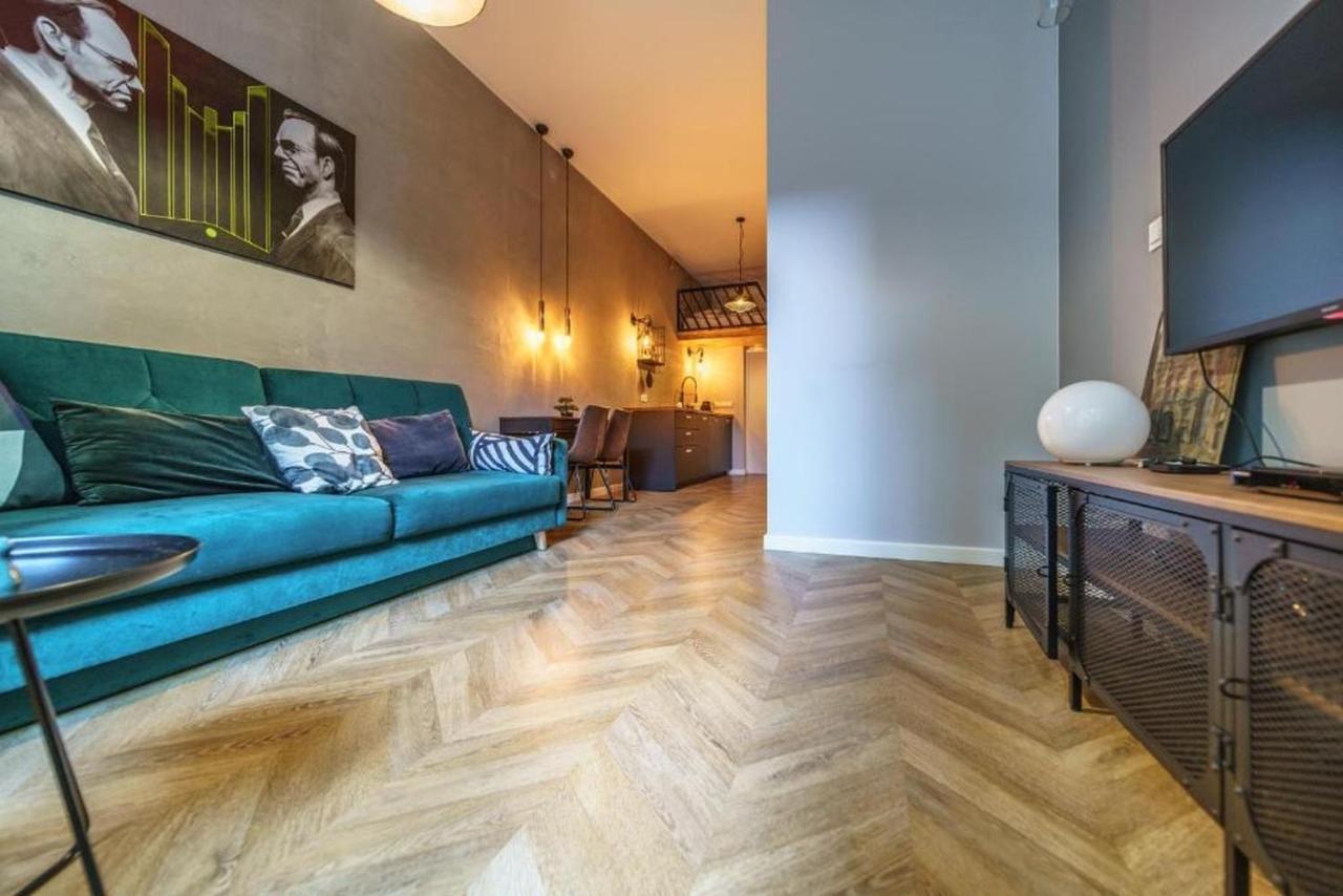 وارسو Cozy And Bright - Golden Apartments - Z14-1A المظهر الخارجي الصورة